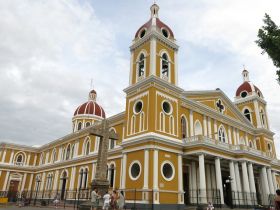 Granada Nicaragua church – Best Places In The World To Retire – International Living